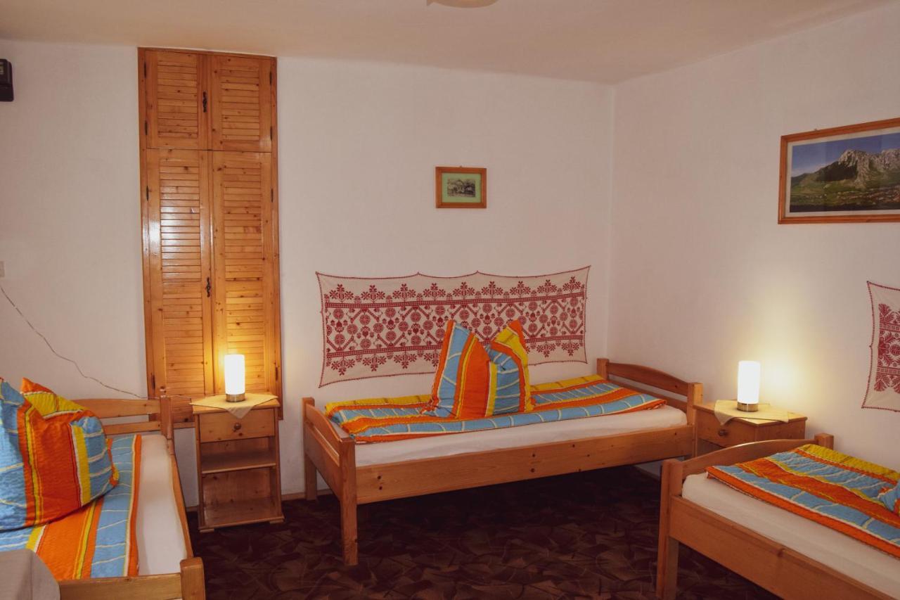 Casa De Vacanta Harsfa Vendeghaz Риметя Экстерьер фото